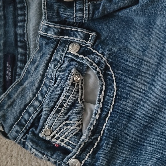 Jeans - Picture 6 of 9